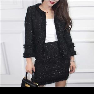 Beautiful ladies 2 piece suit